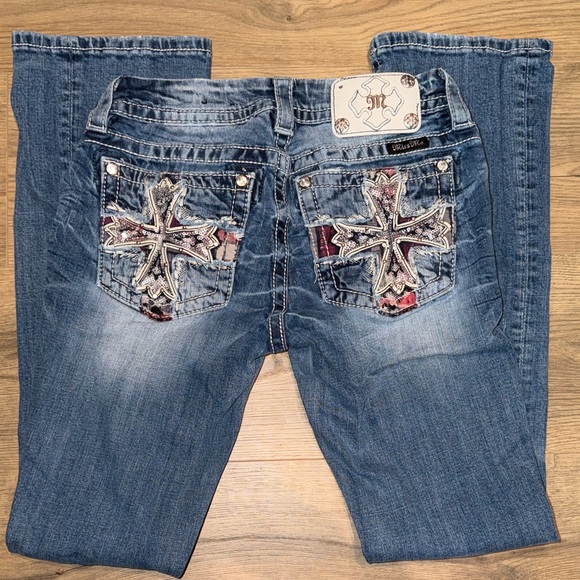 Miss Me - Stylish Size 26 Blue Embellished Women's Jeans - Picture 2 of 7